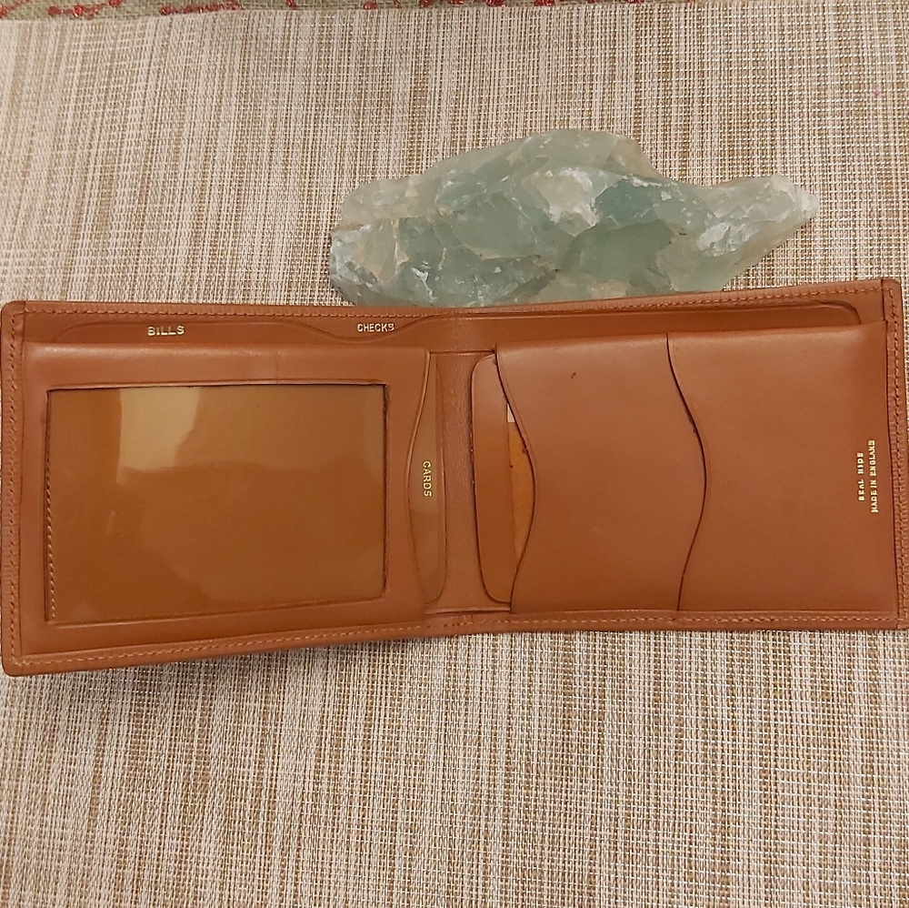 Vintage leather tan bifold wallet
